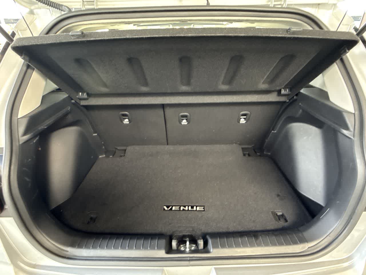 Thumbnail: 2025 Hyundai Venue - 25