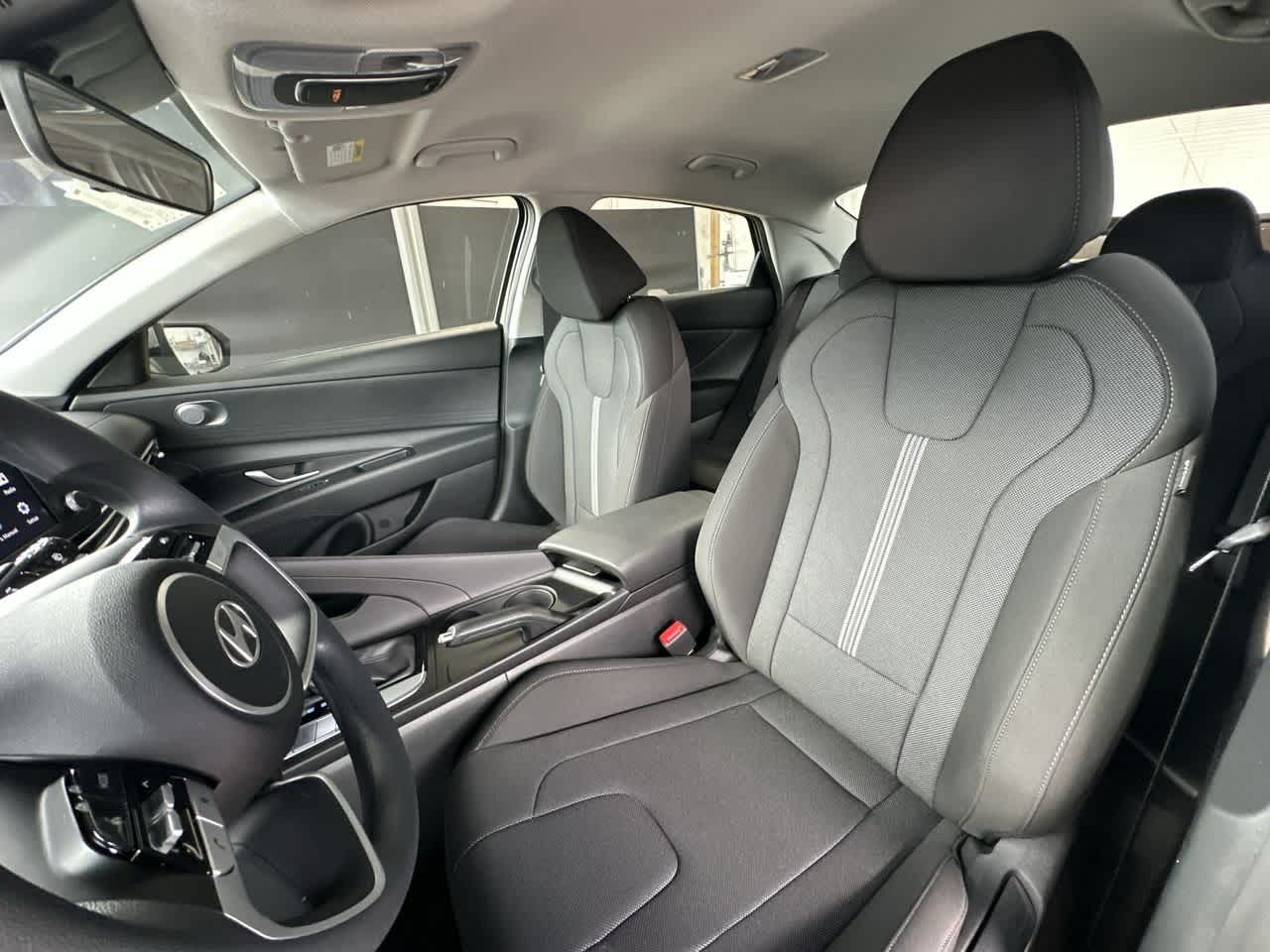 Thumbnail: 2025 Hyundai Elantra - 14
