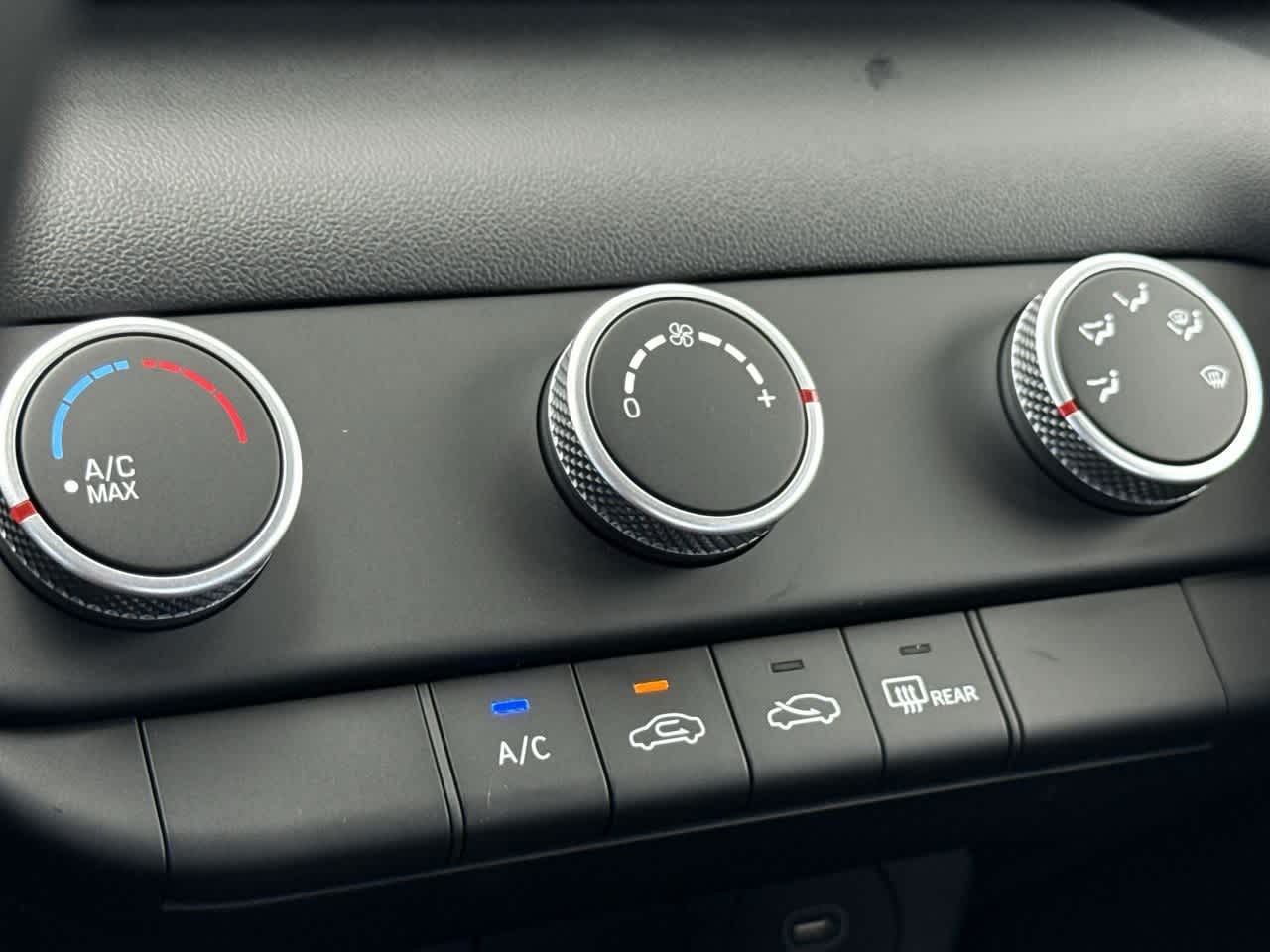 Thumbnail: 2025 Hyundai Elantra - 20