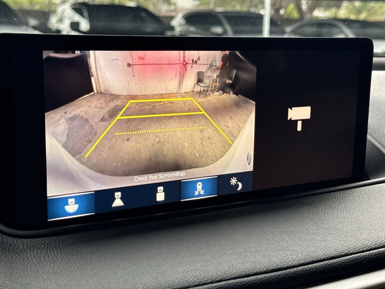 Thumbnail: 2023 Acura MDX - 19