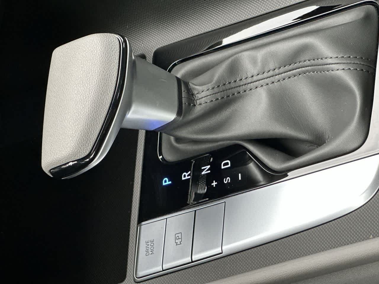 Thumbnail: 2025 Hyundai Elantra - 21