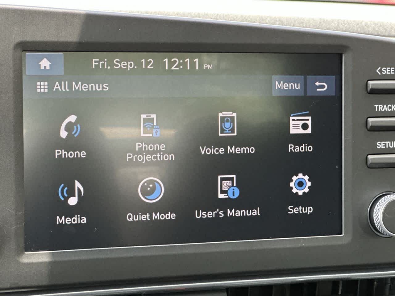 Thumbnail: 2025 Hyundai Elantra - 18