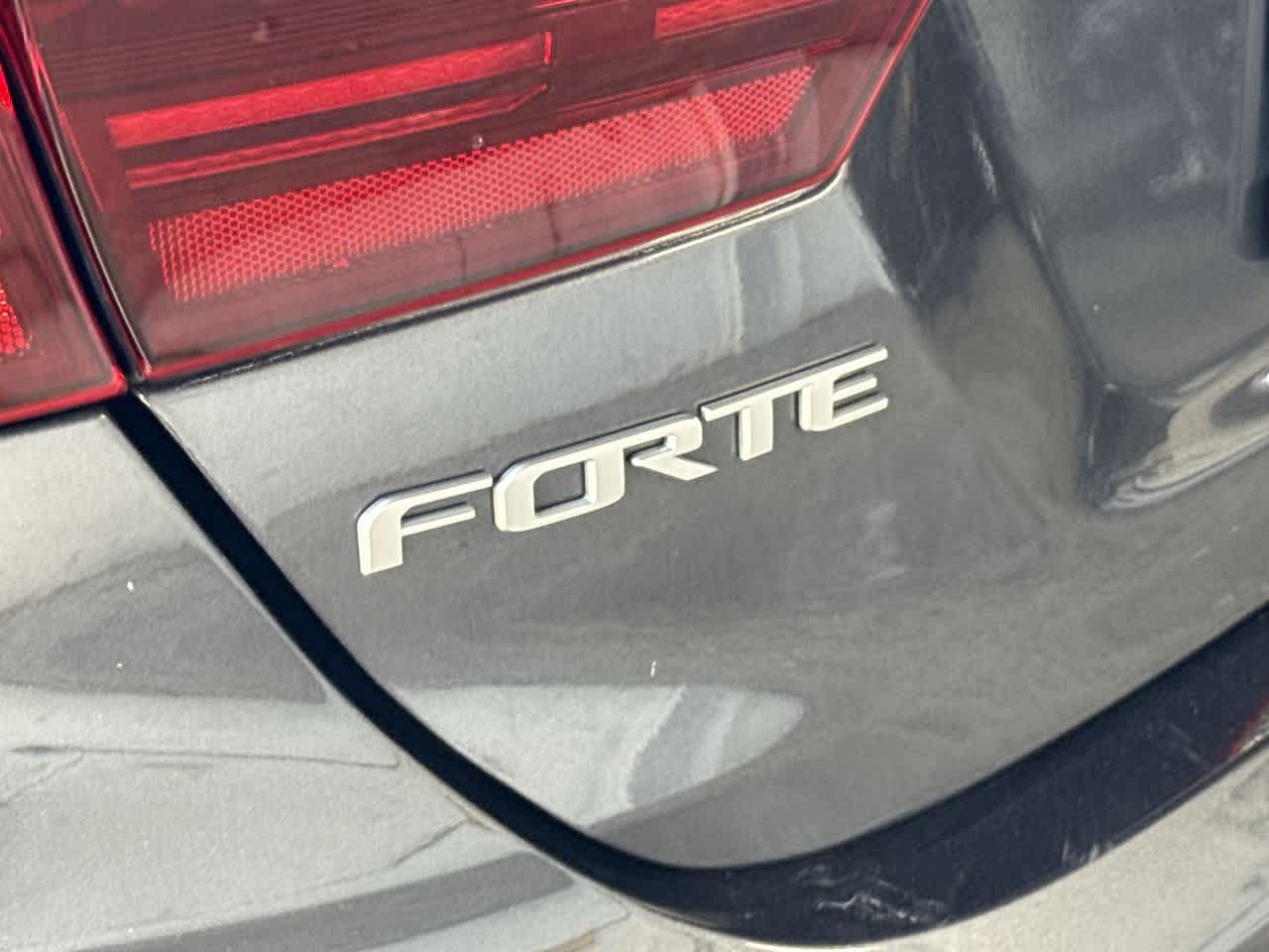 Thumbnail: 2023 Kia Forte - 10