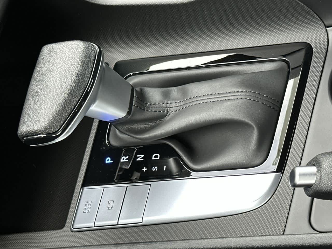 Thumbnail: 2025 Hyundai Elantra - 21