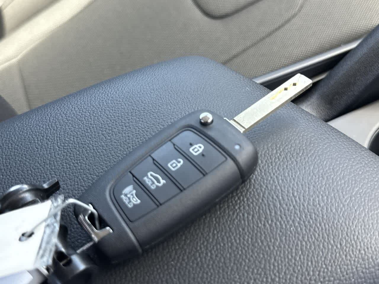 Thumbnail: 2025 Hyundai Elantra - 28