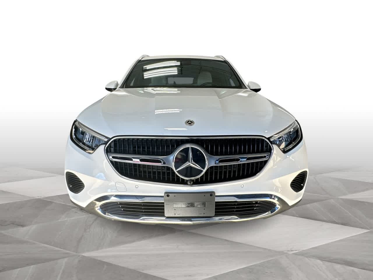 Thumbnail: 2024 Mercedes-Benz GLC - 3