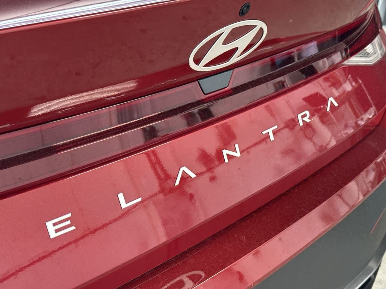 Thumbnail: 2025 Hyundai Elantra - 10