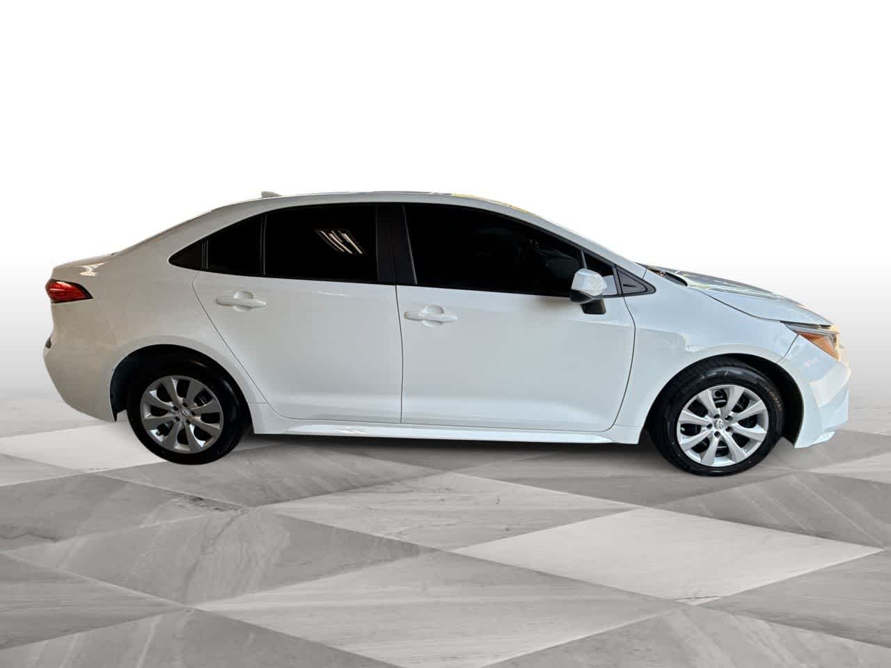 Thumbnail: 2024 Toyota Corolla - 9