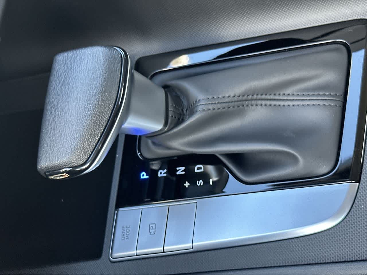 Thumbnail: 2025 Hyundai Elantra - 21