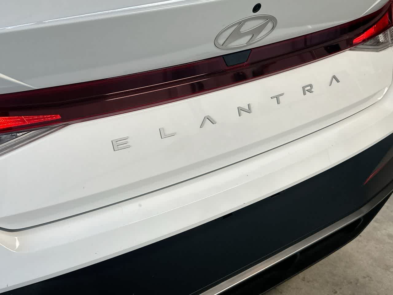 Thumbnail: 2026 Hyundai Elantra - 10