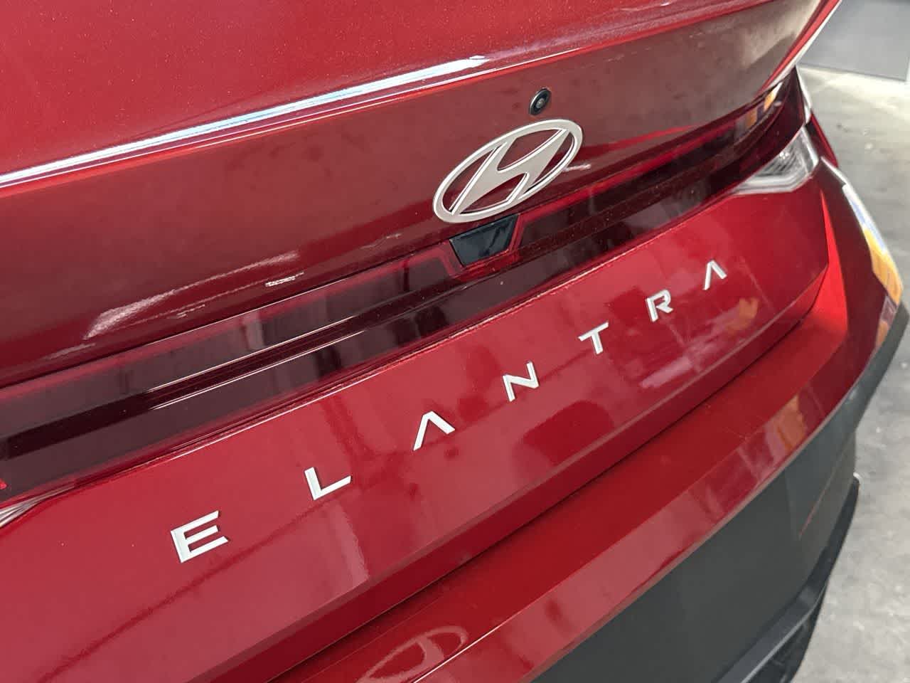 Thumbnail: 2025 Hyundai Elantra - 10