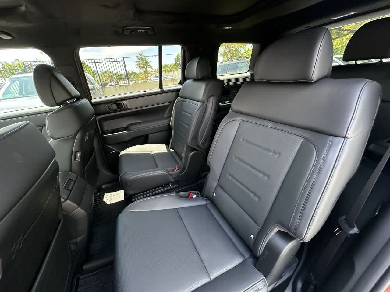 Thumbnail: 2025 Hyundai Santa Fe - 22