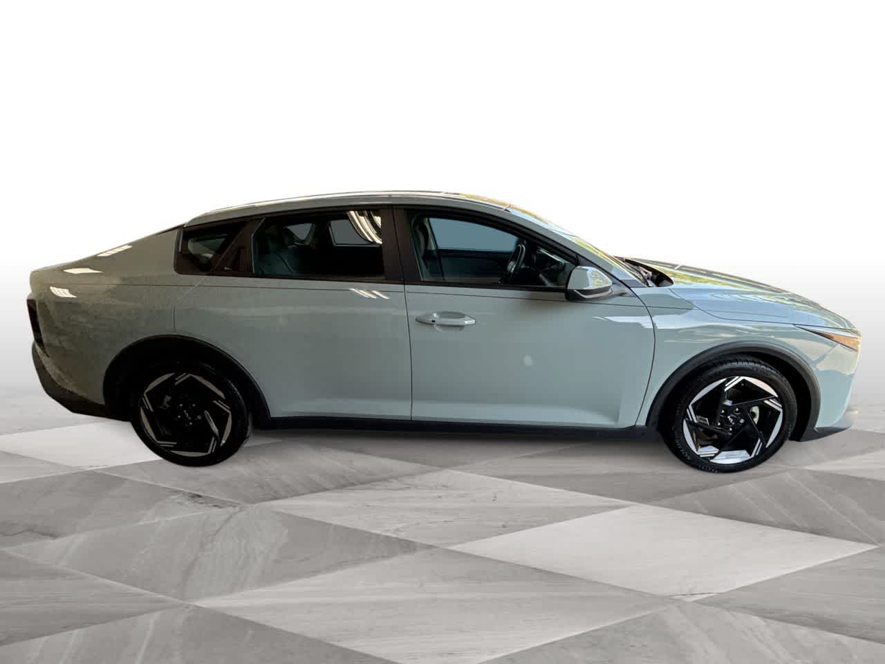 Thumbnail: 2025 Kia K4 - 9
