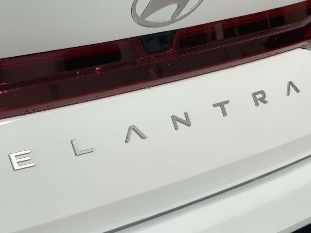 Thumbnail: 2026 Hyundai Elantra - 10