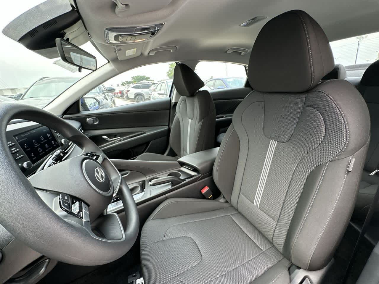 Thumbnail: 2025 Hyundai Elantra - 14