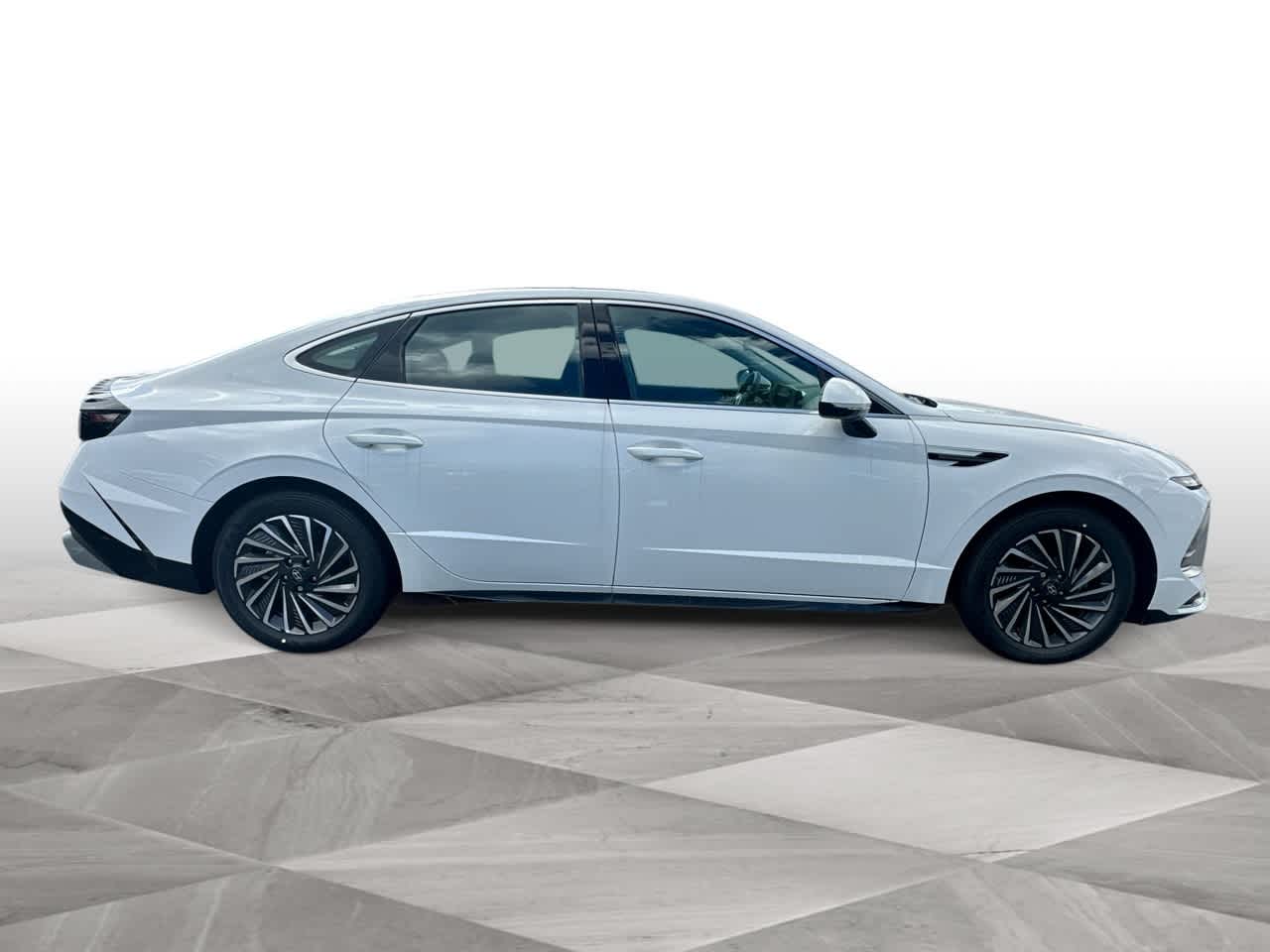 Thumbnail: 2025 Hyundai Sonata - 9