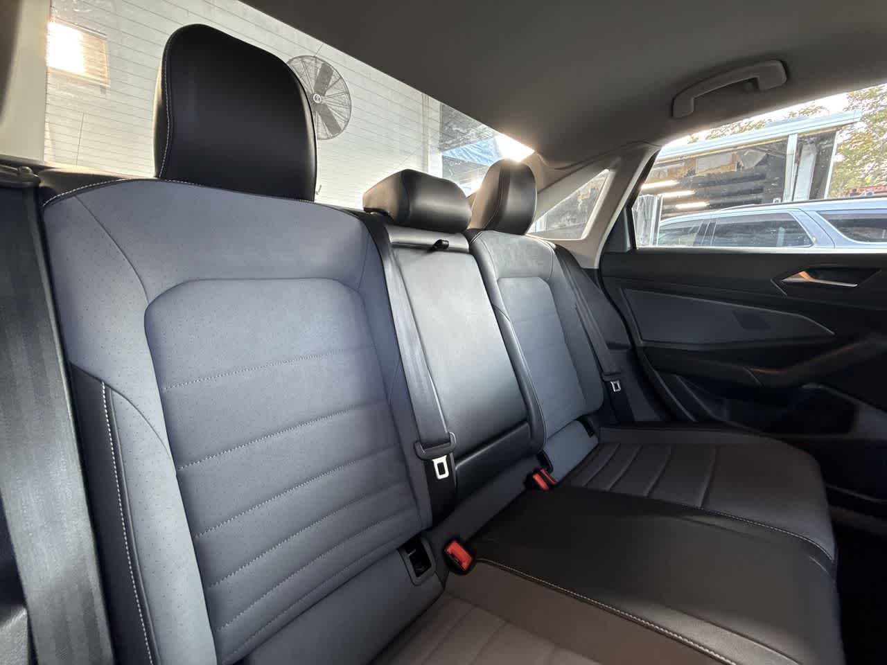 Thumbnail: 2025 Volkswagen Jetta - 26