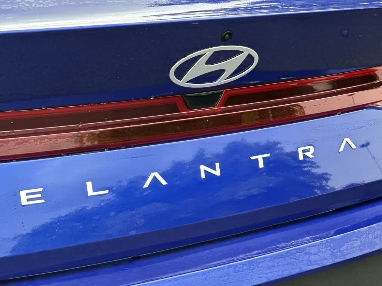 Thumbnail: 2025 Hyundai Elantra - 10