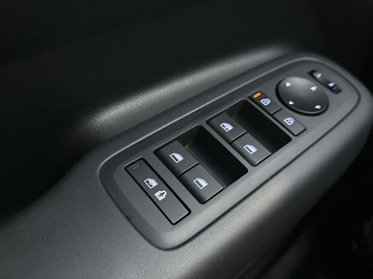 Thumbnail: 2024 Hyundai Santa Fe - 17