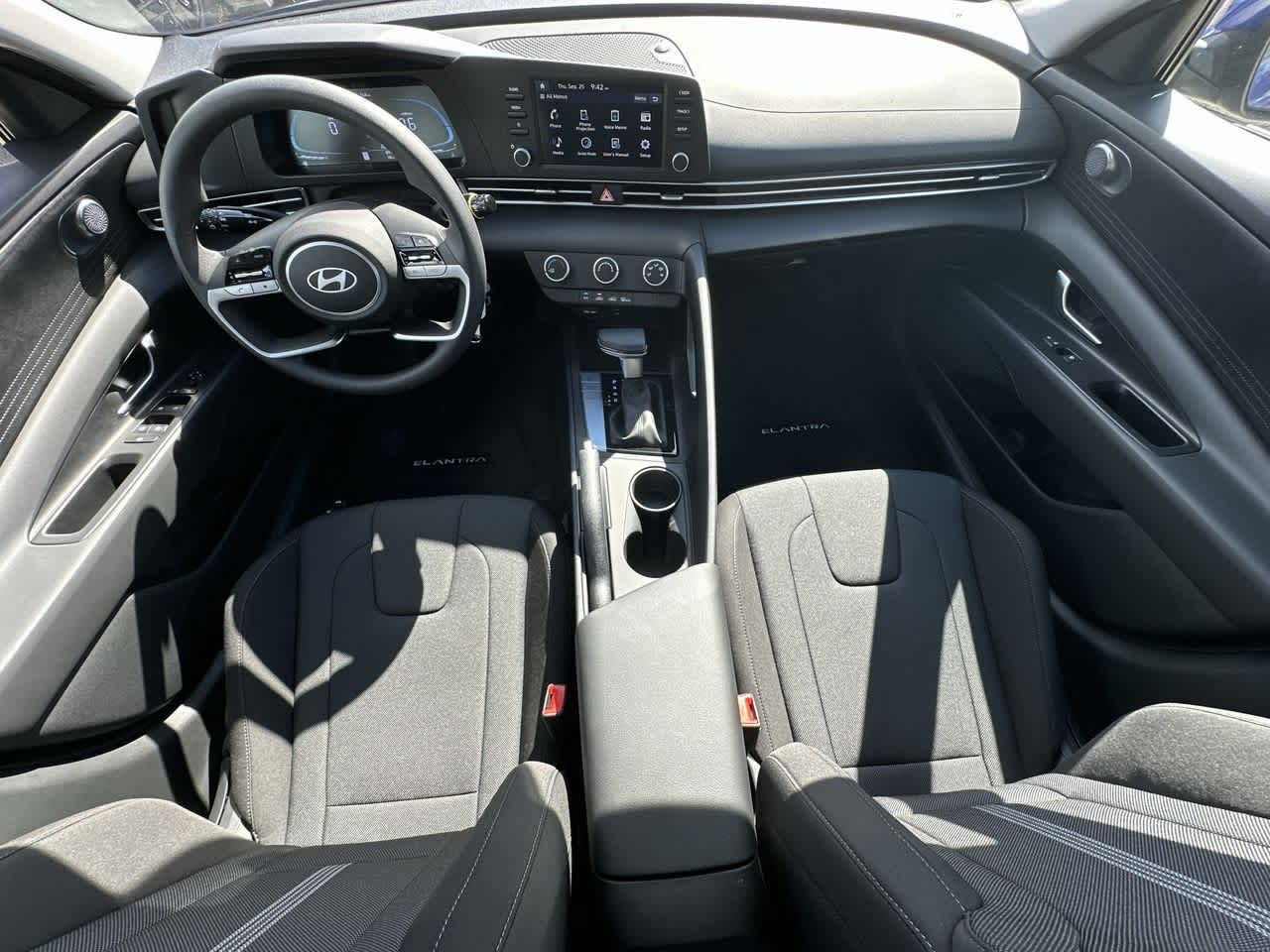 Thumbnail: 2025 Hyundai Elantra - 24