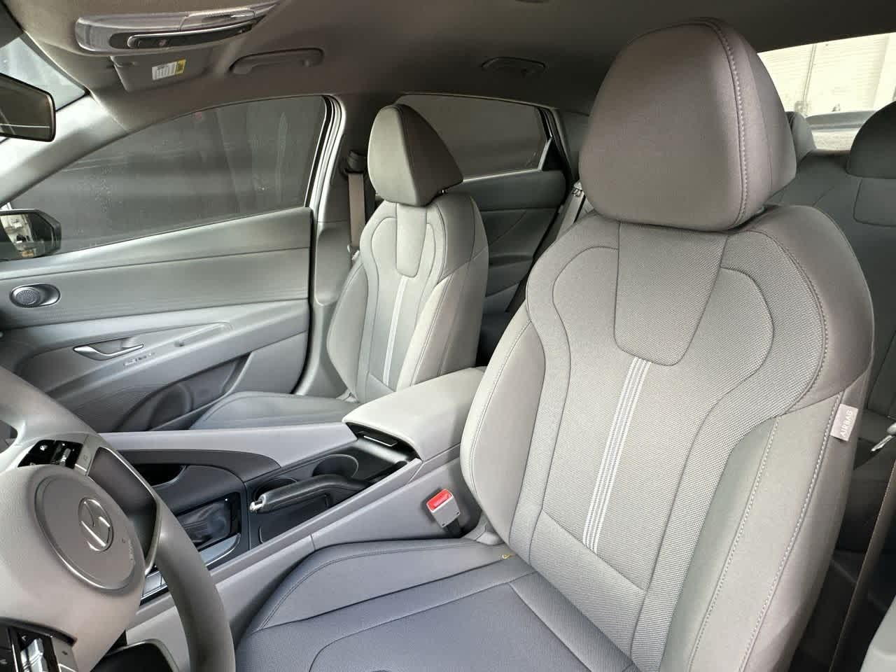 Thumbnail: 2025 Hyundai Elantra - 14