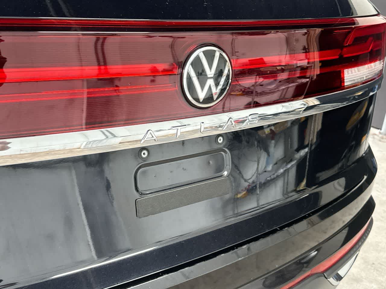 Thumbnail: 2024 Volkswagen Atlas - 10