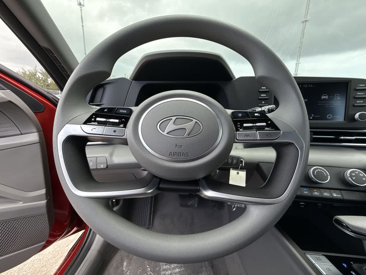 Thumbnail: 2025 Hyundai Elantra - 15