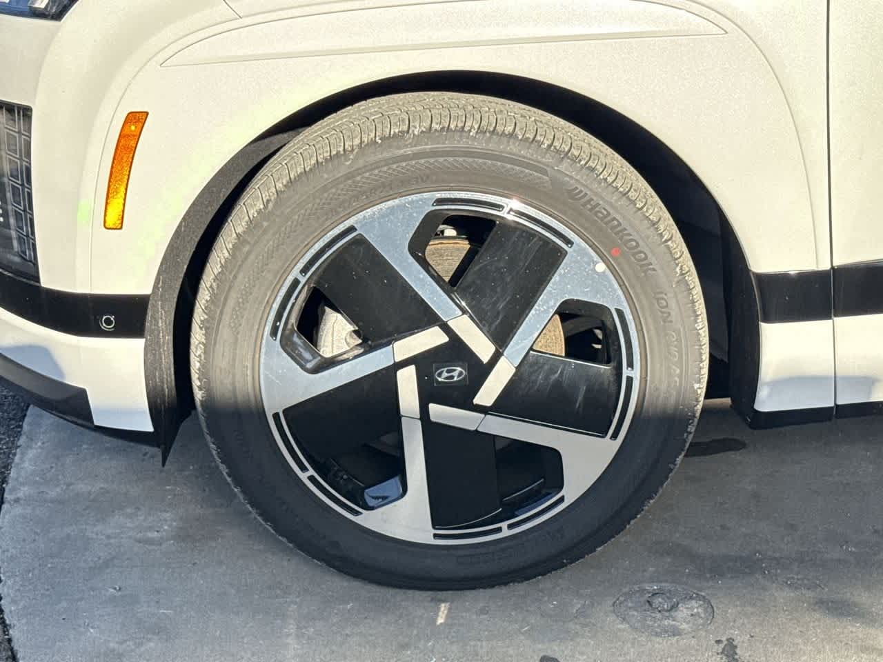 Thumbnail: 2026 Hyundai Ioniq - 11