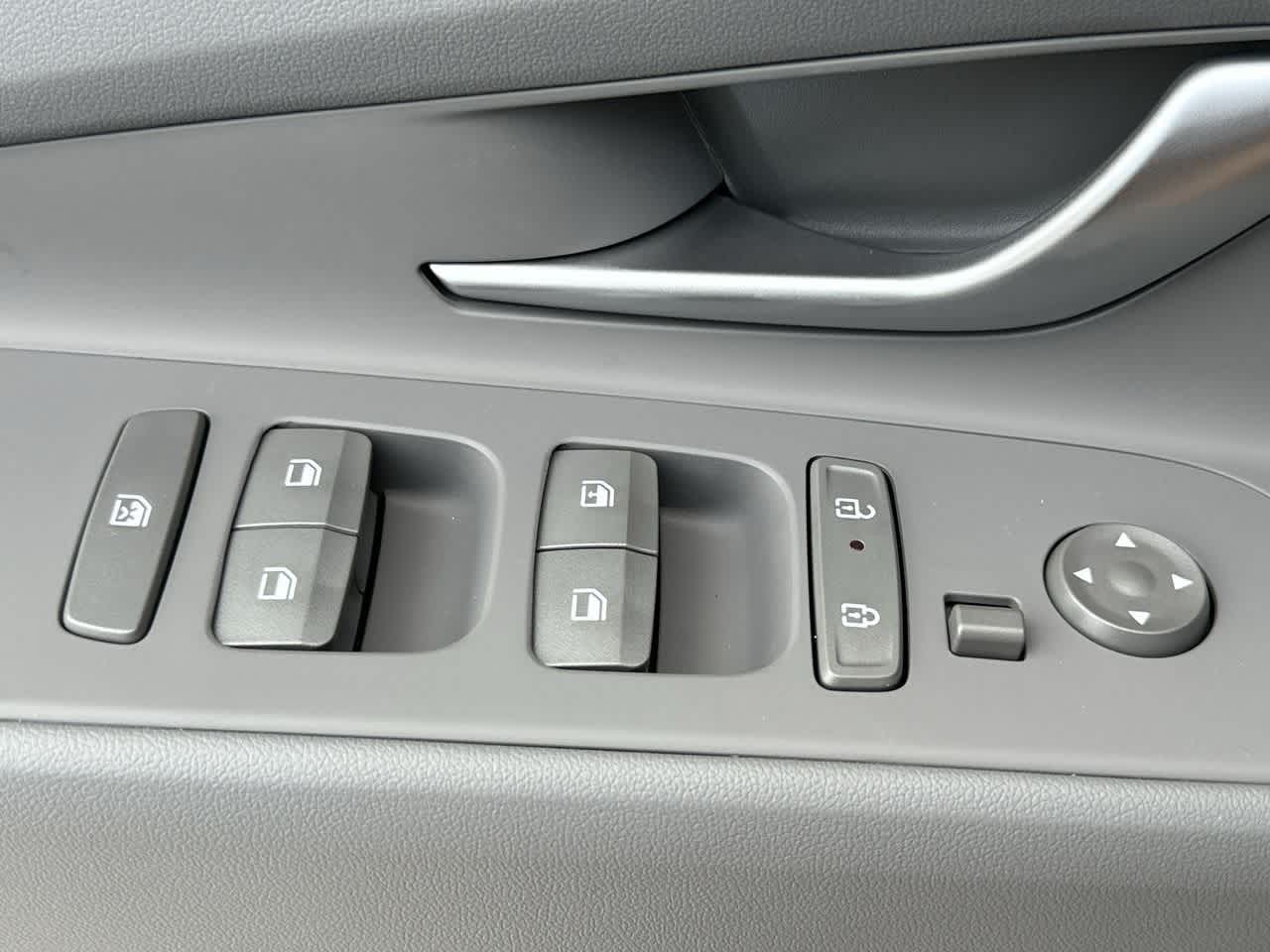 Thumbnail: 2025 Hyundai Elantra - 17