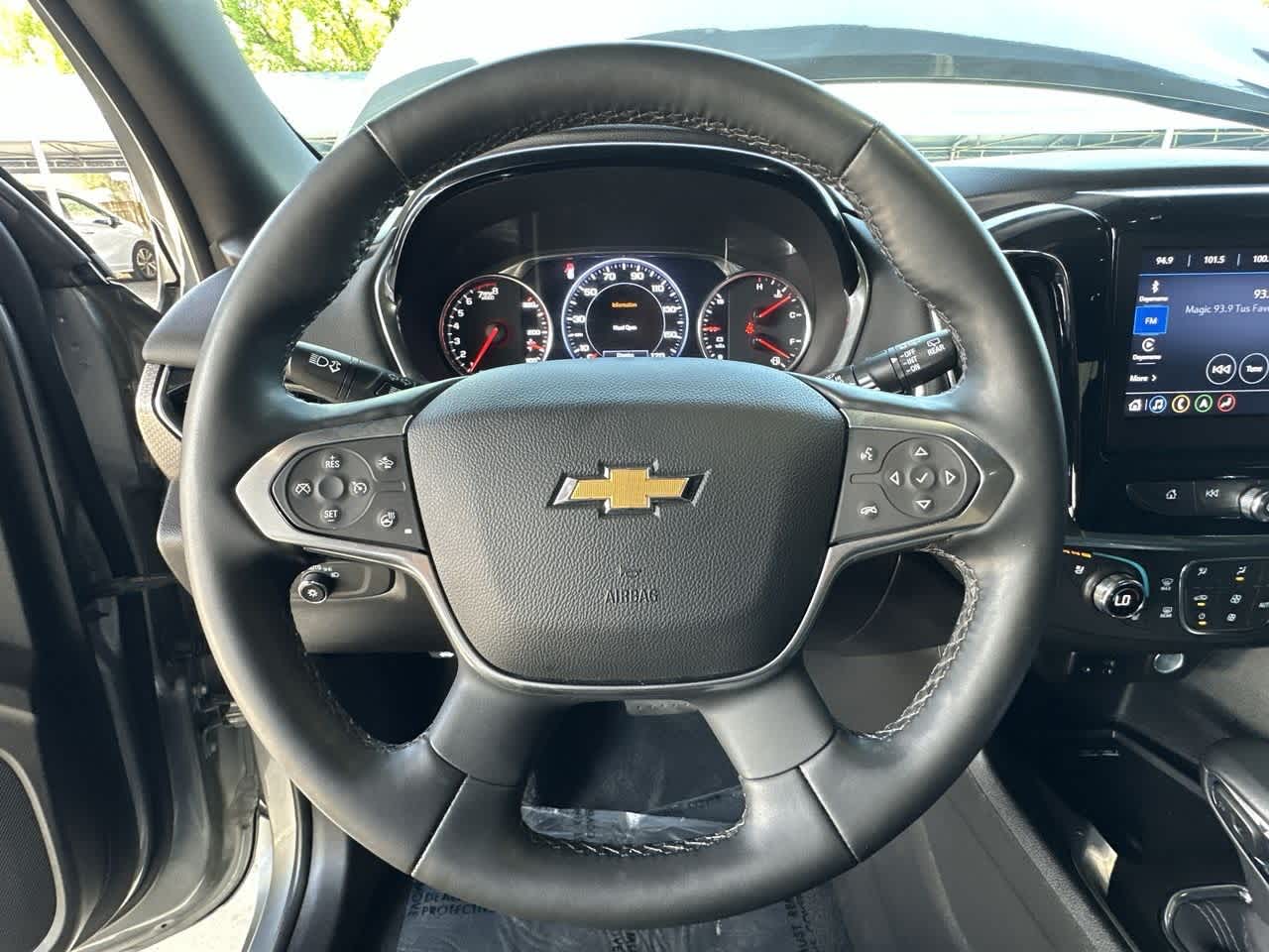 Thumbnail: 2023 Chevrolet Traverse - 15
