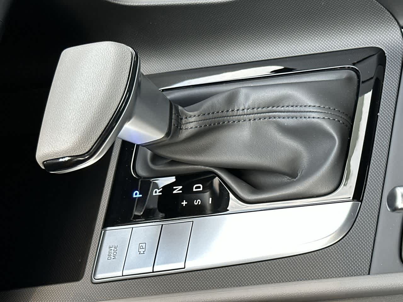 Thumbnail: 2025 Hyundai Elantra - 21