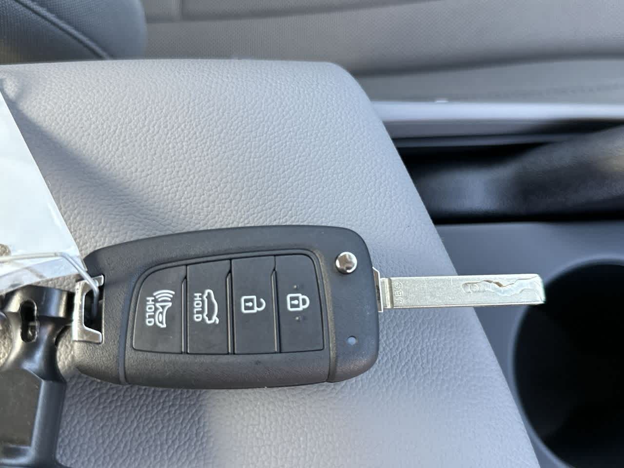 Thumbnail: 2025 Hyundai Elantra - 28