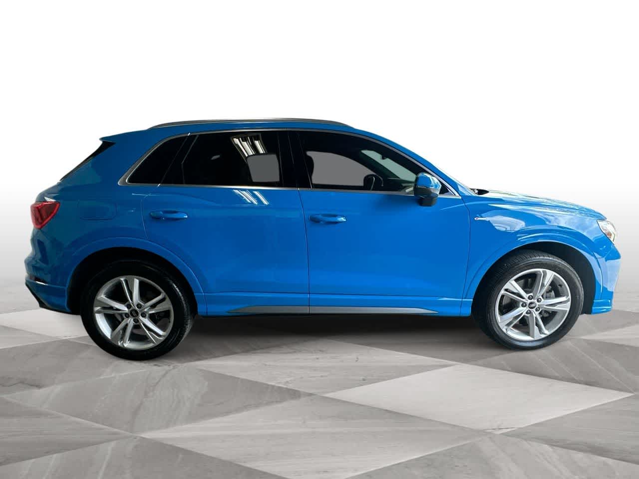 Thumbnail: 2022 Audi Q3 - 9