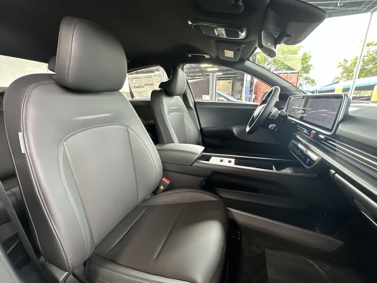 Thumbnail: 2025 Hyundai Ioniq 6 - 27