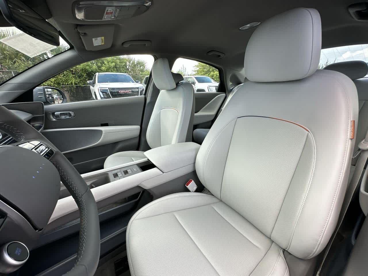 Thumbnail: 2025 Hyundai Ioniq 6 - 14