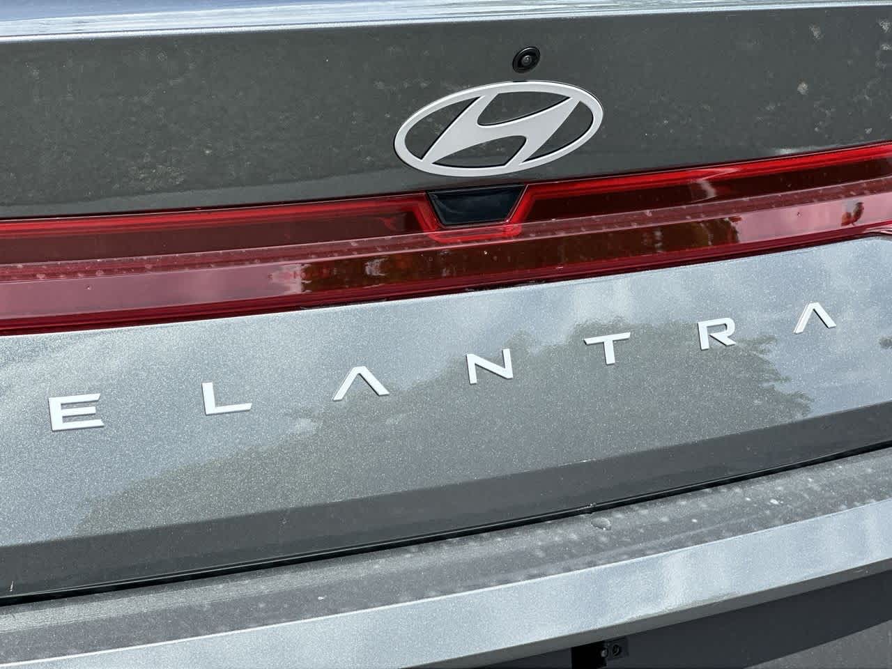 Thumbnail: 2025 Hyundai Elantra - 10