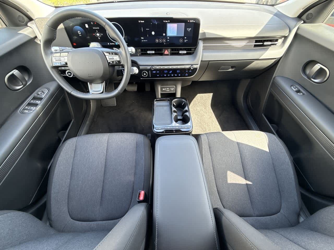 Thumbnail: 2025 Hyundai Ioniq 5 - 24