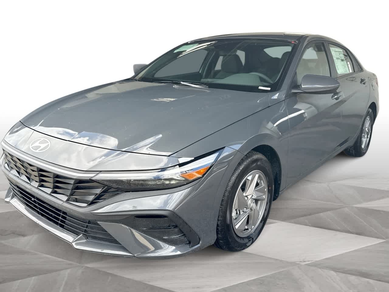 Thumbnail: 2025 Hyundai Elantra - 4