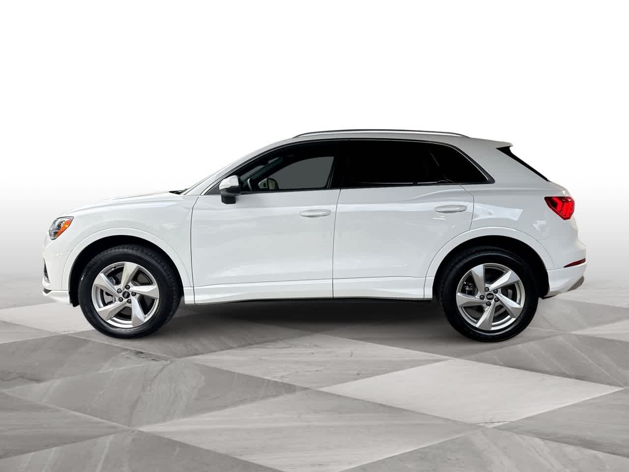 Thumbnail: 2021 Audi Q3 - 5