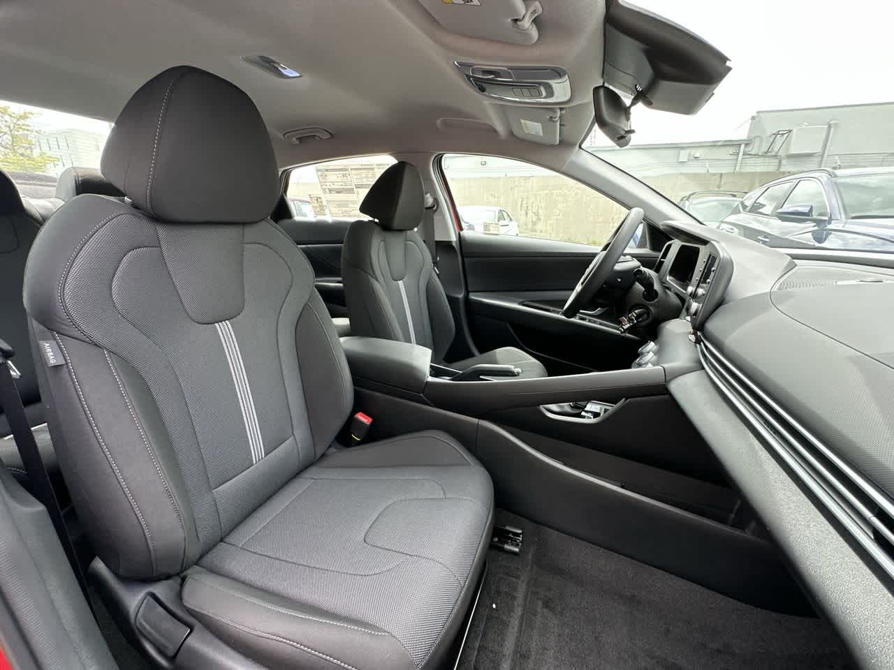 Thumbnail: 2025 Hyundai Elantra - 27