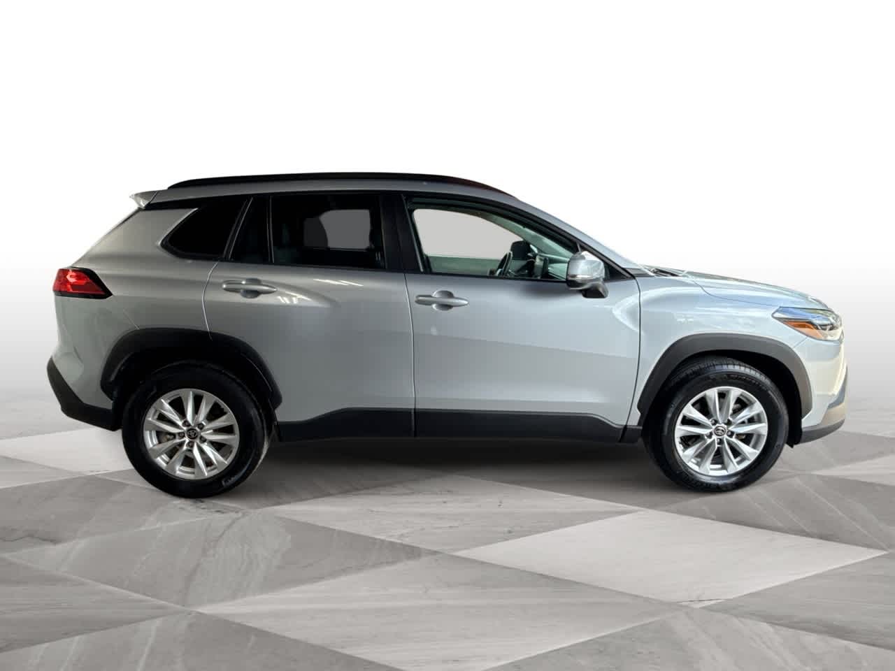 Thumbnail: 2023 Toyota Corolla Cross - 9