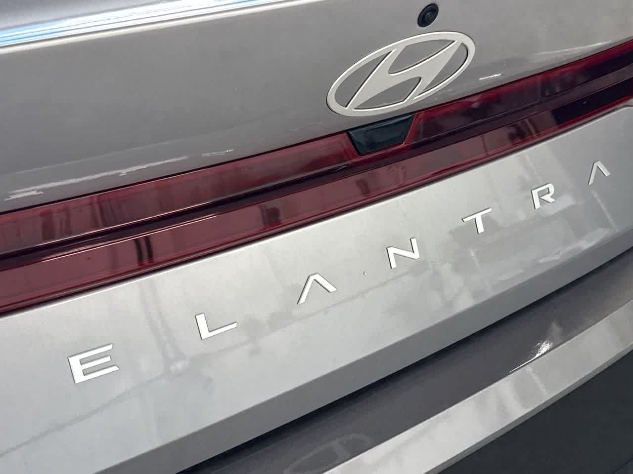 Thumbnail: 2025 Hyundai Elantra - 10