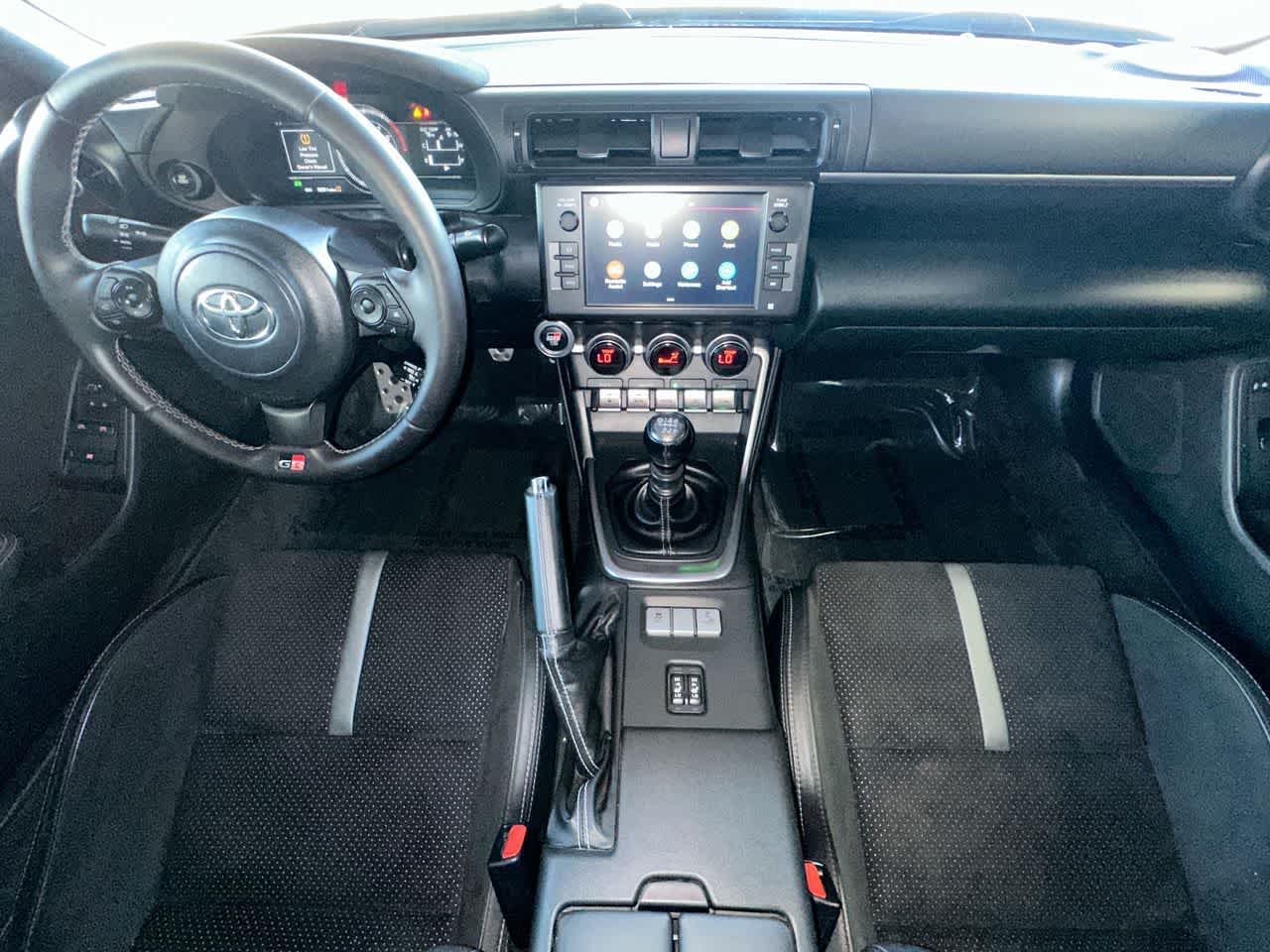 Thumbnail: 2024 Toyota GR86 - 24