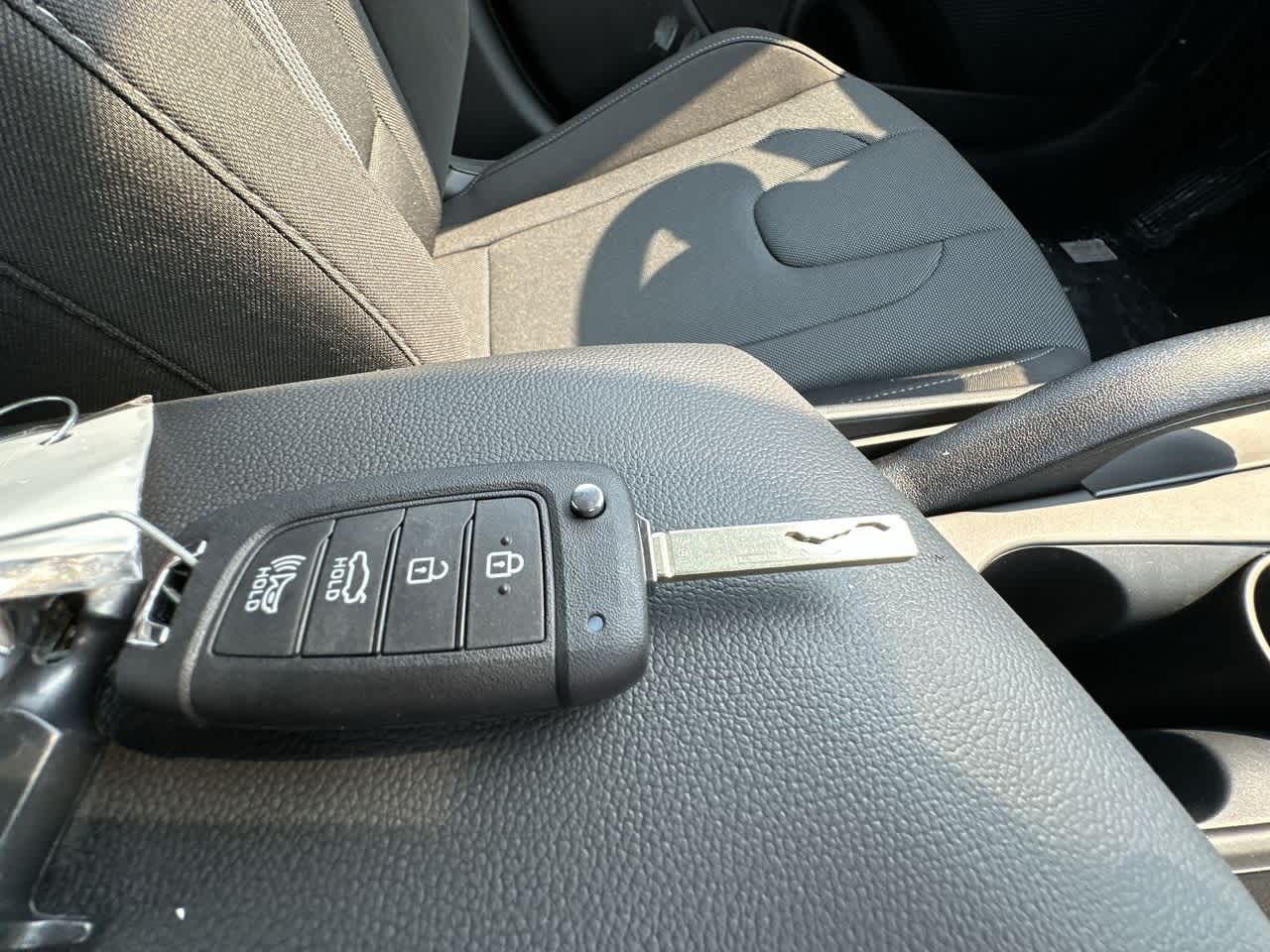 Thumbnail: 2025 Hyundai Elantra - 28