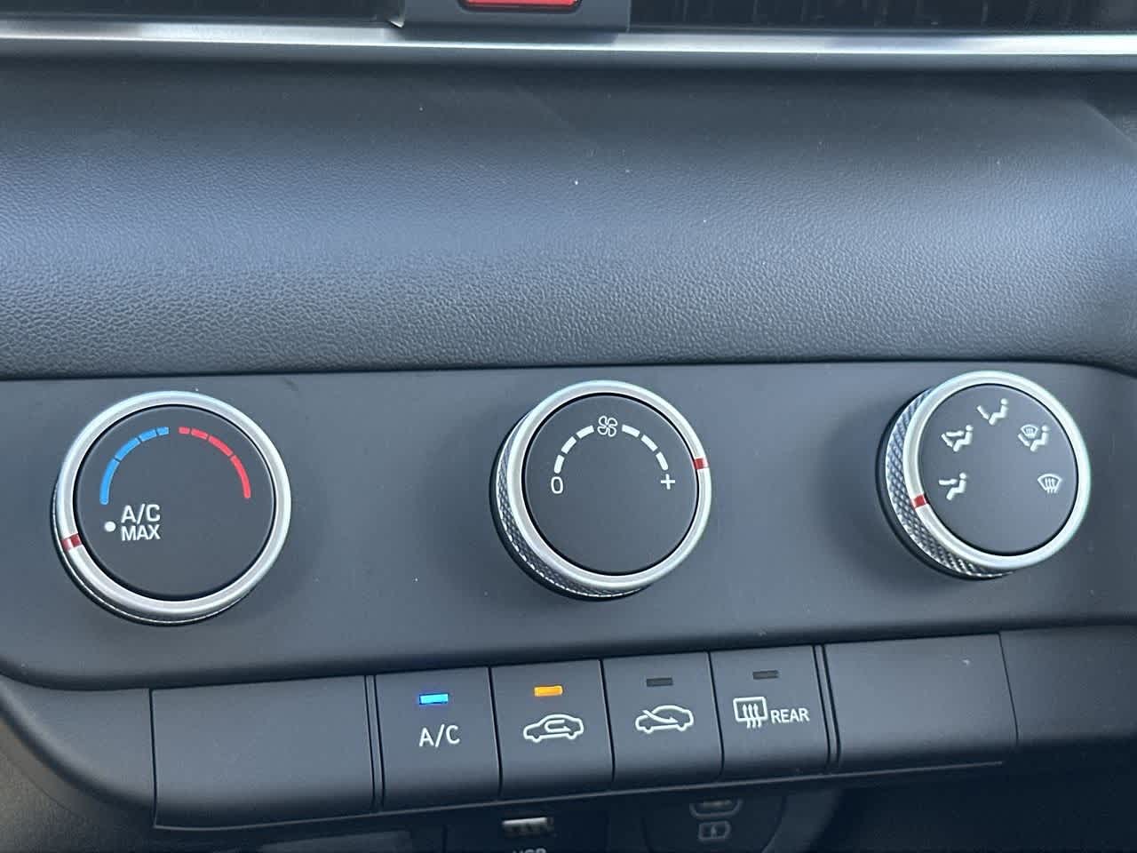 Thumbnail: 2025 Hyundai Elantra - 20