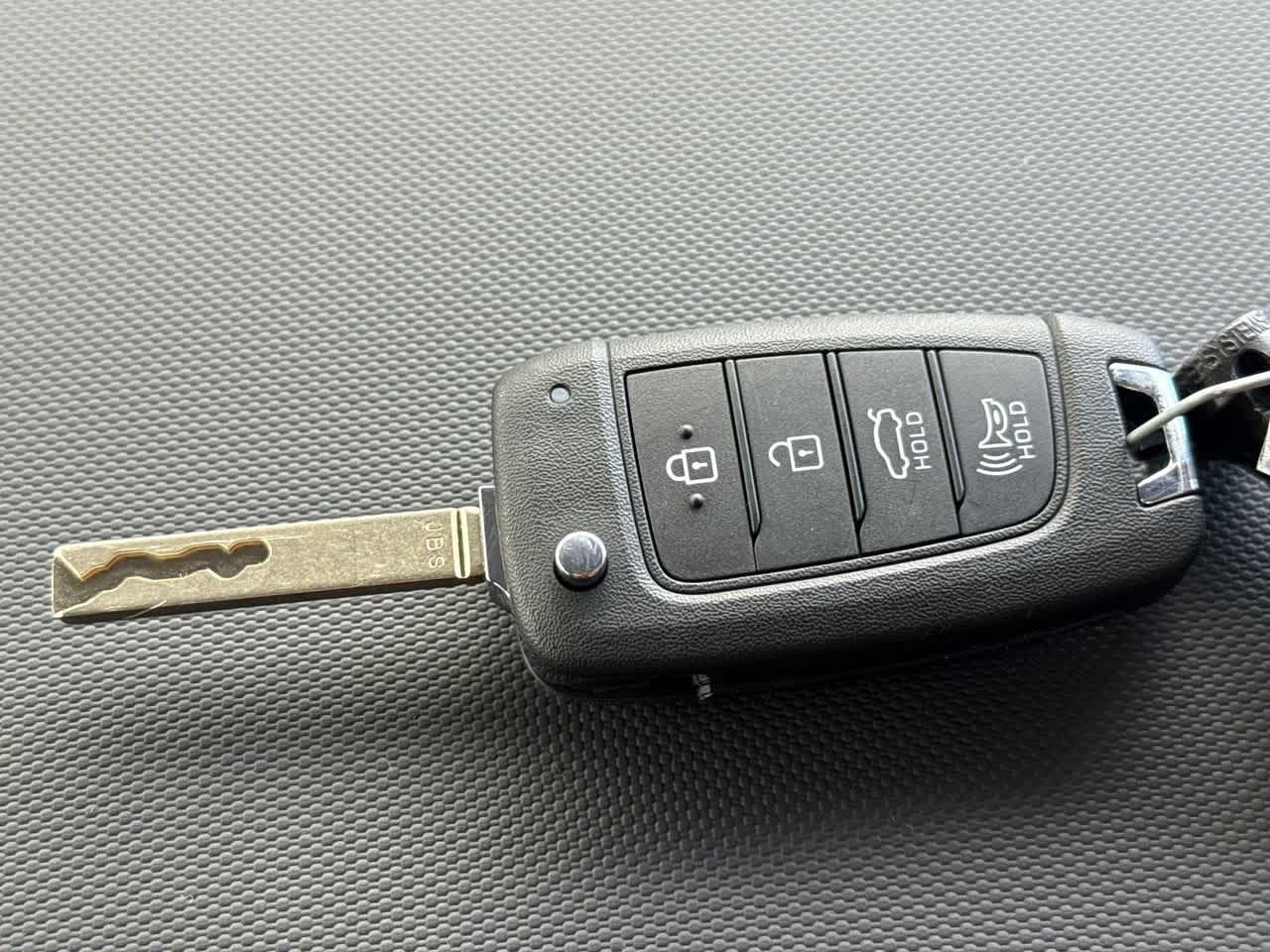 Thumbnail: 2025 Hyundai Elantra - 28