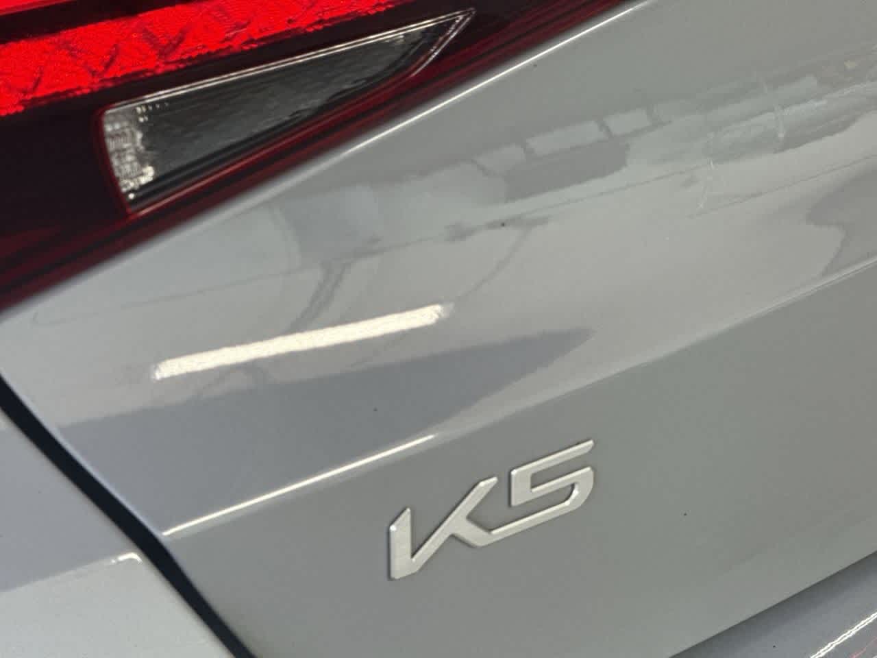 Thumbnail: 2023 Kia K5 - 10