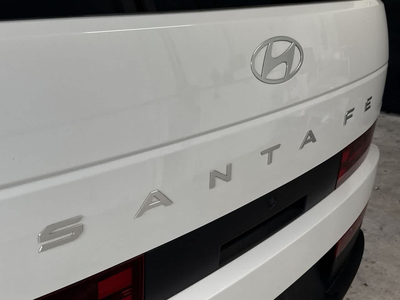 Thumbnail: 2025 Hyundai Santa Fe - 10