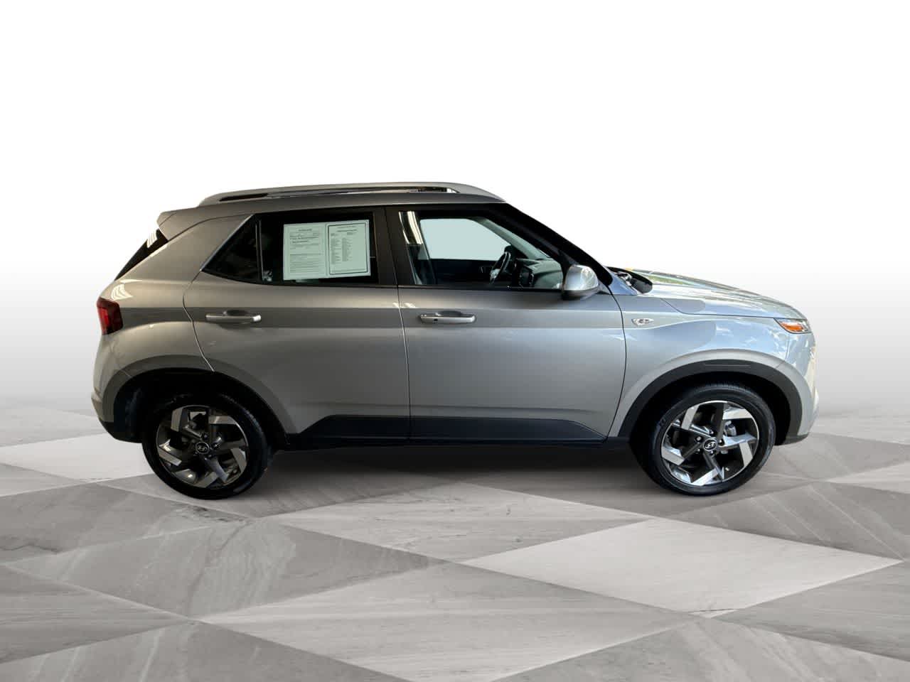 Thumbnail: 2025 Hyundai Venue - 9