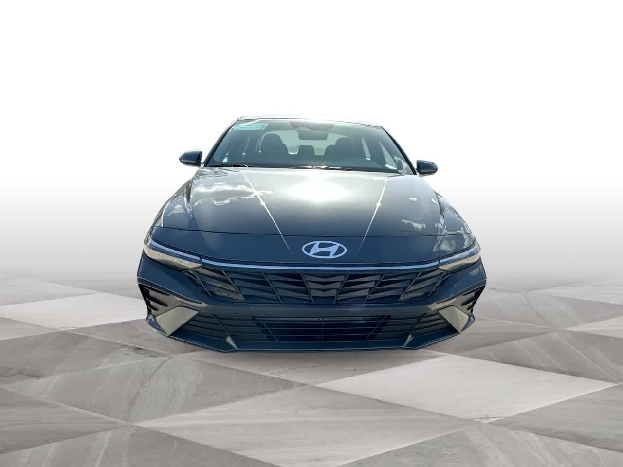 Thumbnail: 2025 Hyundai Elantra - 3